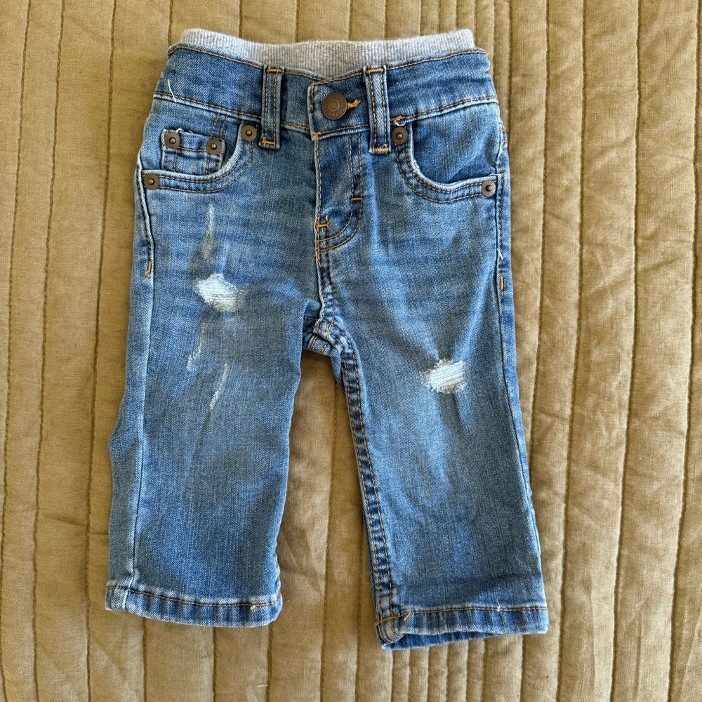 Levi’s jeans sz 0-3 mo